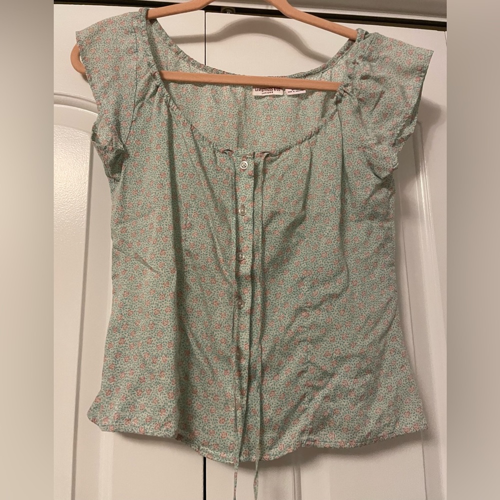 VINTAGE Dainty Levi Strauss & Co top
